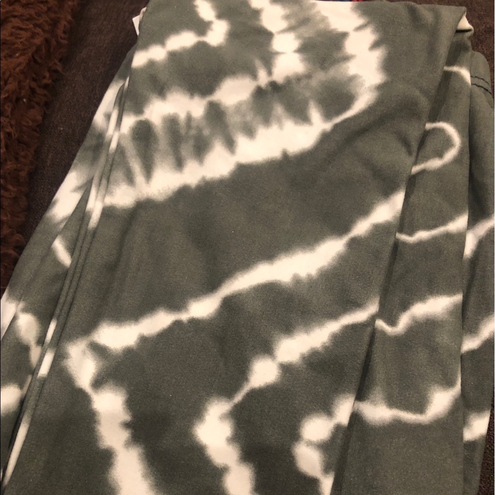 Agnes & Dora NWT LEGGINGS Size S/M